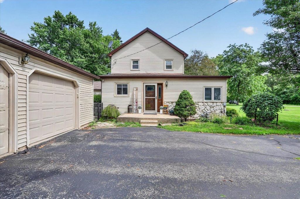 N4213 Golf Course Road, Brodhead, WI 53520