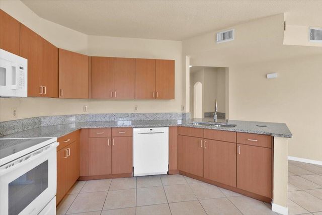 120 SW Peacock Blvd Apt 11-101 St, Port St Lucie, FL 34986