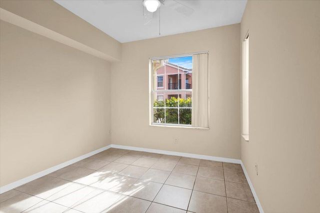 120 SW Peacock Blvd Apt 11-101 St, Port St Lucie, FL 34986