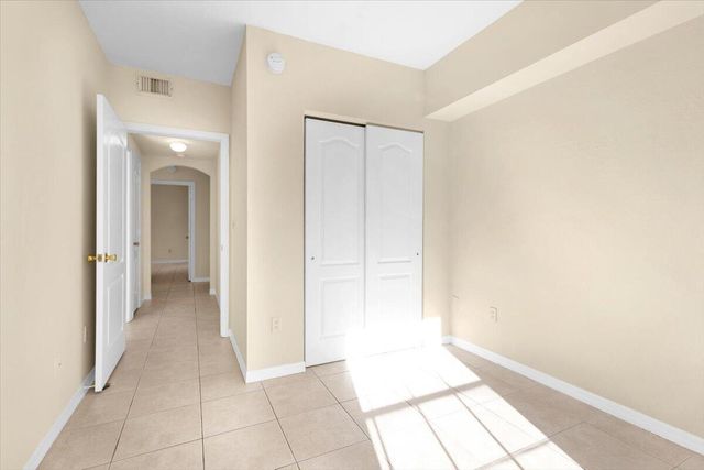120 SW Peacock Blvd Apt 11-101 St, Port St Lucie, FL 34986