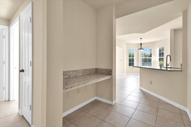 120 SW Peacock Blvd Apt 11-101 St, Port St Lucie, FL 34986