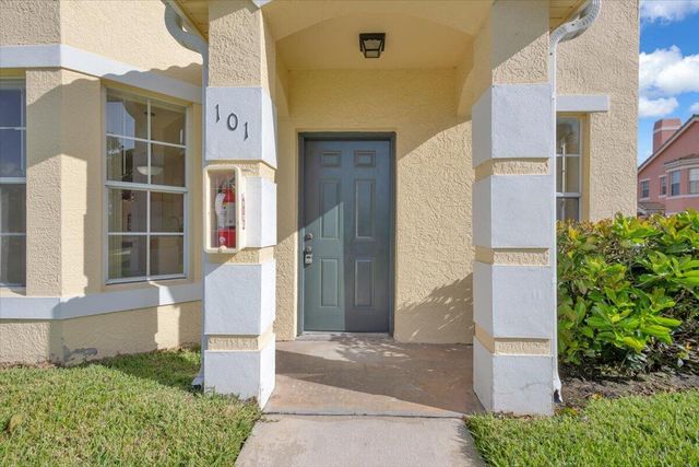 120 SW Peacock Blvd Apt 11-101 St, Port St Lucie, FL 34986