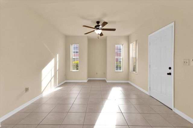 120 SW Peacock Blvd Apt 11-101 St, Port St Lucie, FL 34986