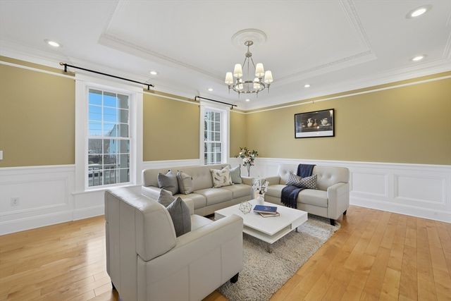 14 Albemarle Ave, Lexington, MA 02420