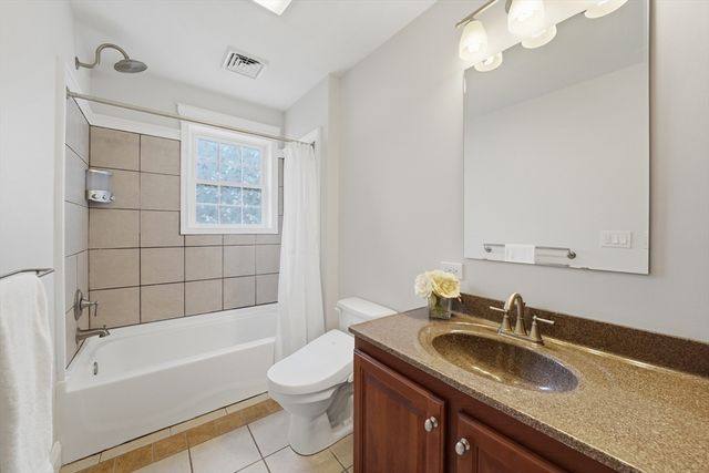 14 Albemarle Ave, Lexington, MA 02420
