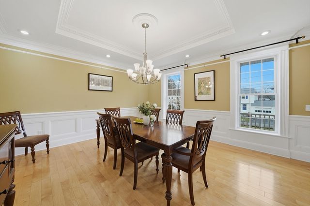 14 Albemarle Ave, Lexington, MA 02420