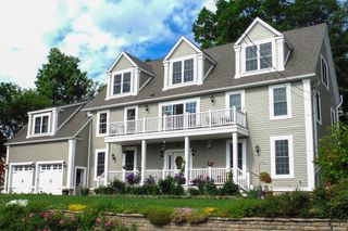 14 Albemarle Ave, Lexington, MA 02420