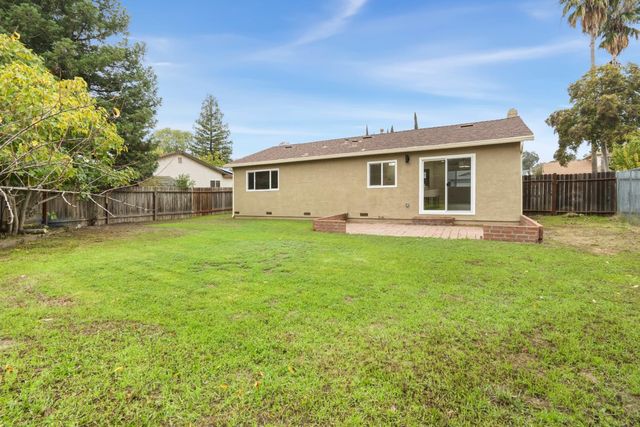 106 Bell Ave, Sacramento, CA 95838