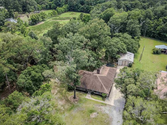 25041 Joe May Rd, Denham Springs, LA 70726