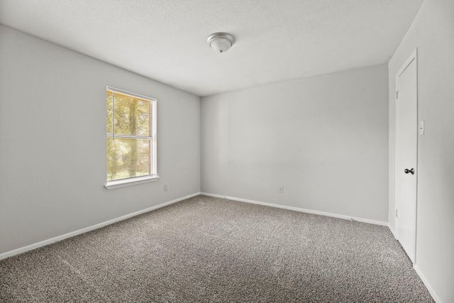 112 Laurie Lane, Willis, TX 77378