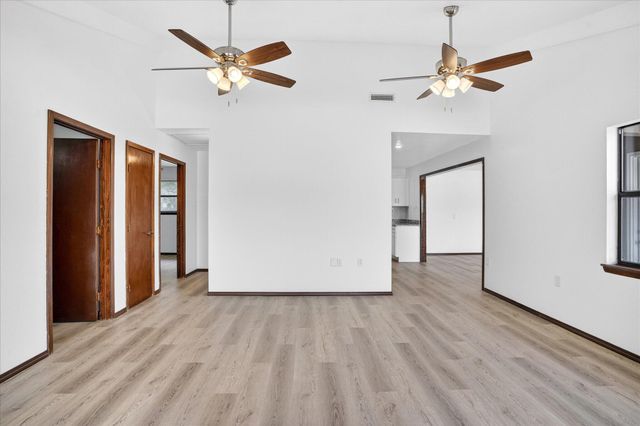24484 Bearclaw Lane, Golden, MO 65658
