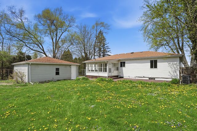 1419 W 61st Avenue, Merrillville, IN 46410