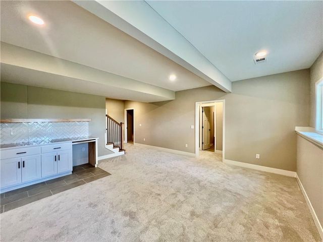 1925 Longview Drive, Liberty, MO 64068