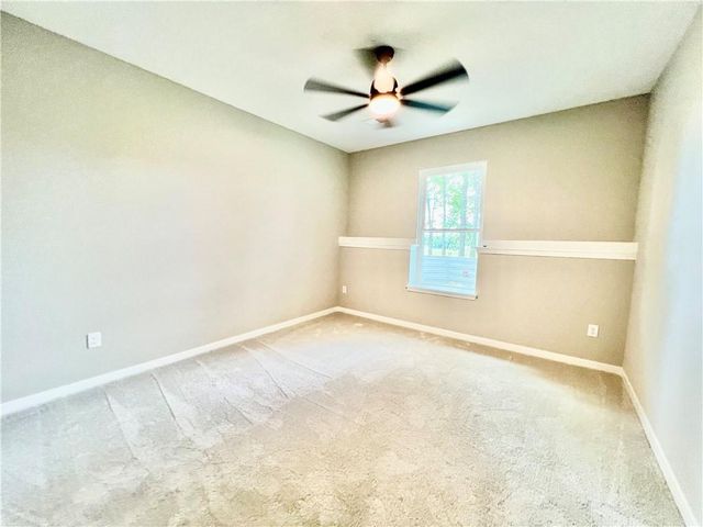 1925 Longview Drive, Liberty, MO 64068