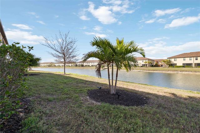 12590 GHIBERTI CIRCLE 102, Venice, FL 34293