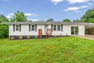 216 McIntosh Ave, Cumberland City, TN 37050