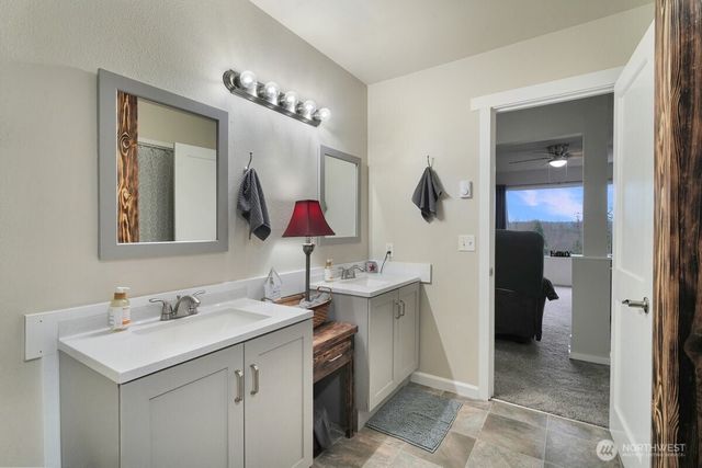 168 Middlecrest Drive, Toledo, WA 98591