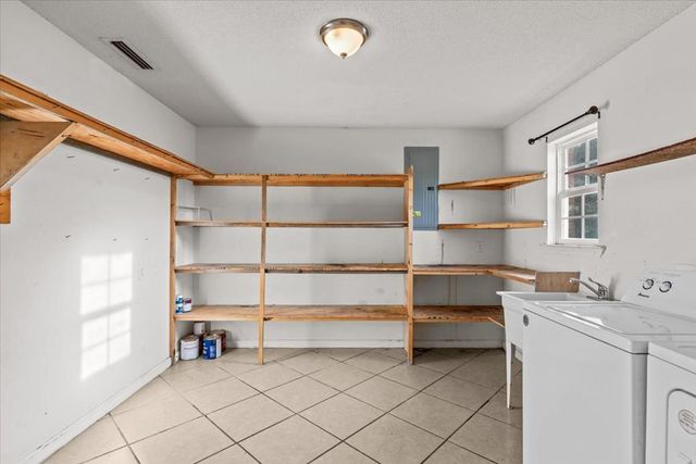 613 Collins Road, Dothan, AL 36305