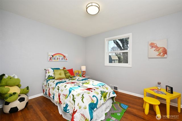 1704 Rainier Street, Sumner, WA 98390