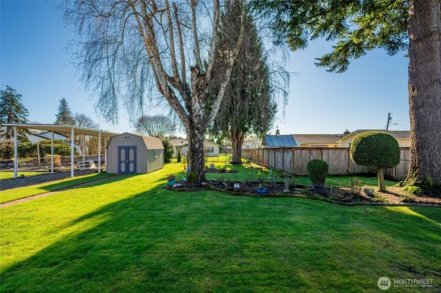 1704 Rainier Street, Sumner, WA 98390