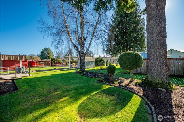 1704 Rainier Street, Sumner, WA 98390