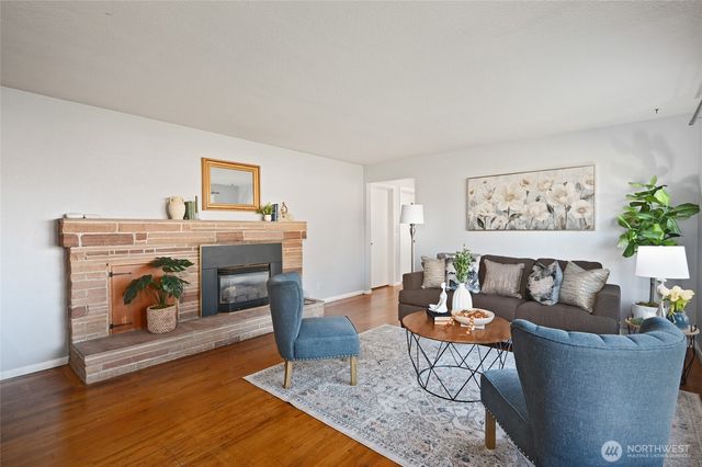 1704 Rainier Street, Sumner, WA 98390