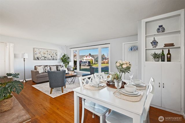 1704 Rainier Street, Sumner, WA 98390