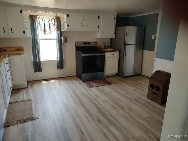 8243 yahley mill Rd, Henrico, VA 23231