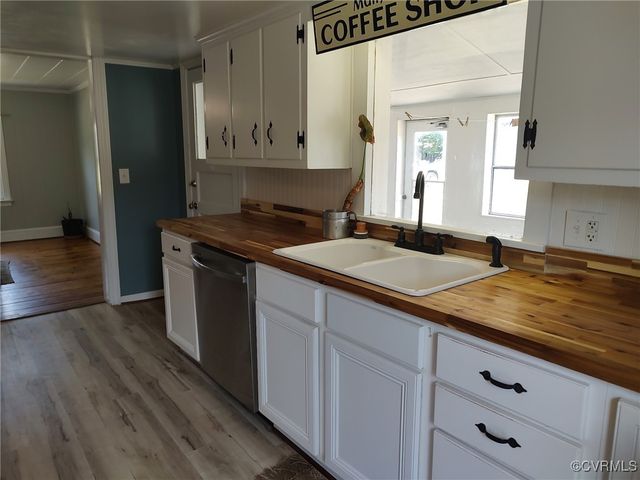 8243 yahley mill Rd, Henrico, VA 23231