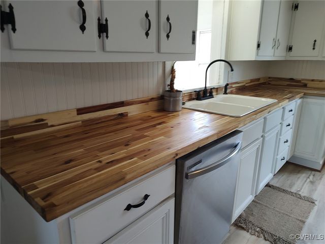 8243 yahley mill Rd, Henrico, VA 23231