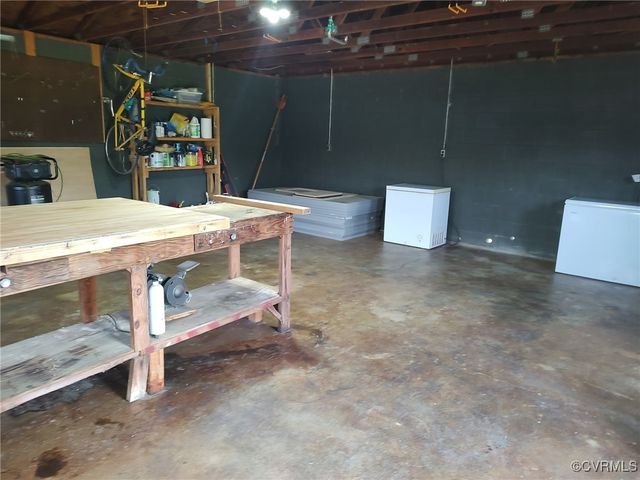 8243 yahley mill Rd, Henrico, VA 23231