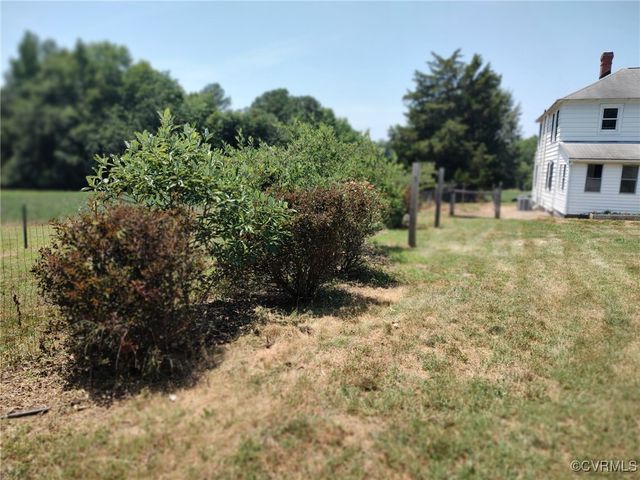 8243 yahley mill Rd, Henrico, VA 23231