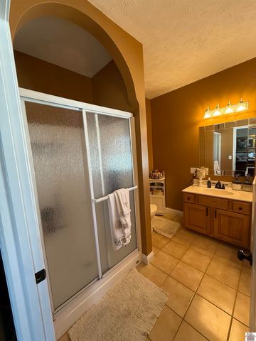 203 McKenzi Park, Benton, KY 42025