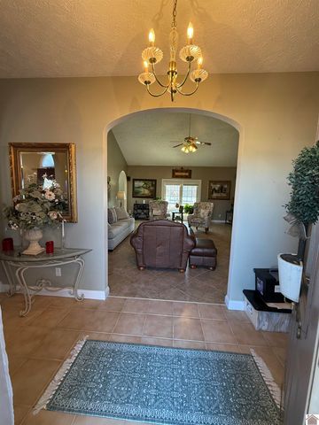 203 McKenzi Park, Benton, KY 42025