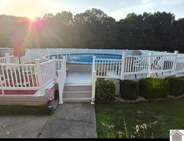 203 McKenzi Park, Benton, KY 42025