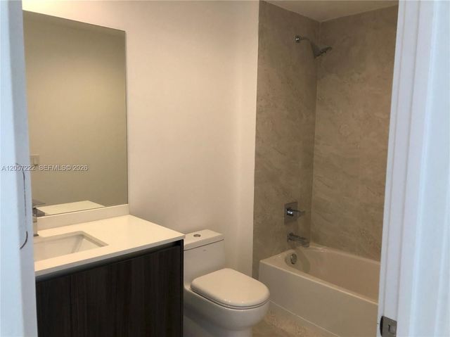 488 NE 18th St 215, Miami, FL 33132
