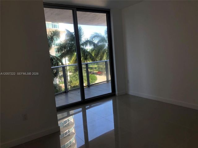 488 NE 18th St 215, Miami, FL 33132
