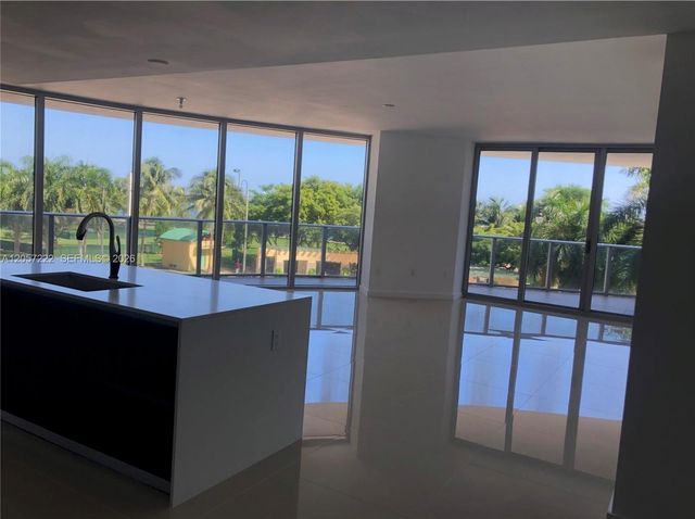 488 NE 18th St 215, Miami, FL 33132