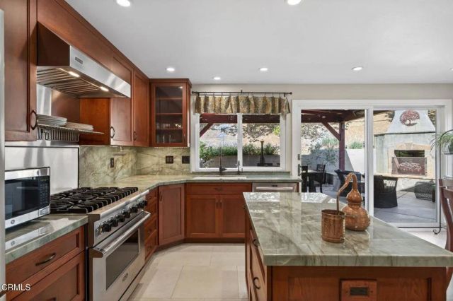 379 McGill Avenue, Ventura, CA 93003