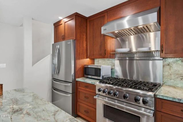 379 McGill Avenue, Ventura, CA 93003