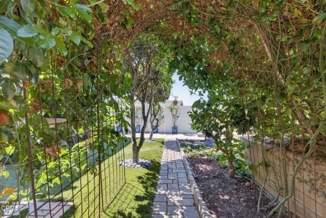 379 McGill Avenue, Ventura, CA 93003