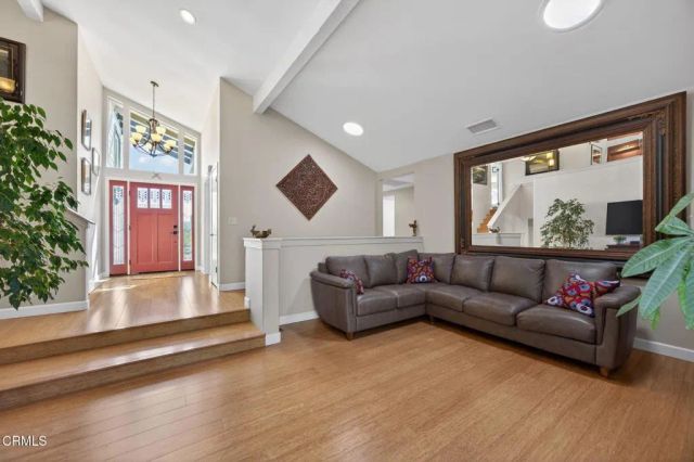 379 McGill Avenue, Ventura, CA 93003