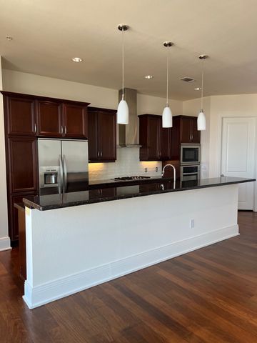 8066 Park Lane 1613, Dallas, TX 75231