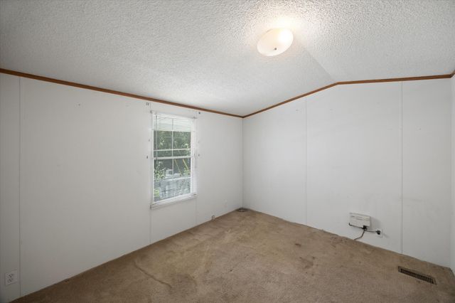 428 James White Rd, Celina, TN 38551