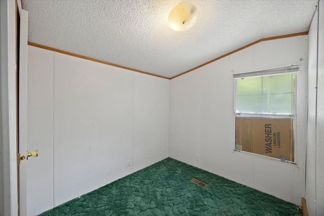 428 James White Rd, Celina, TN 38551