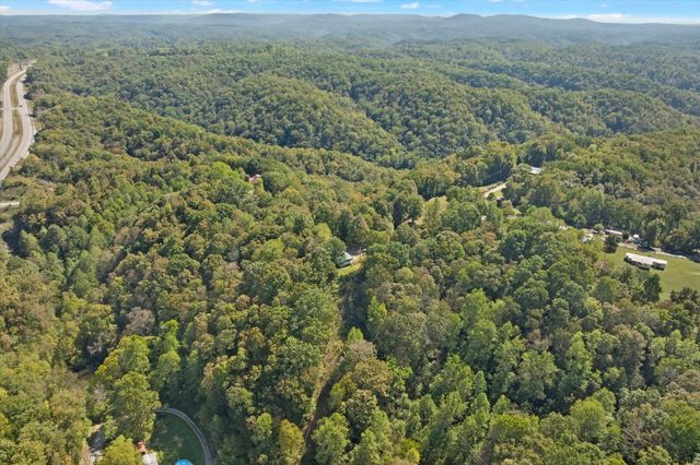 428 James White Rd, Celina, TN 38551