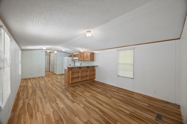 428 James White Rd, Celina, TN 38551