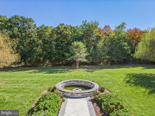 12709 GREENBRIAR RD, Potomac, MD 20854