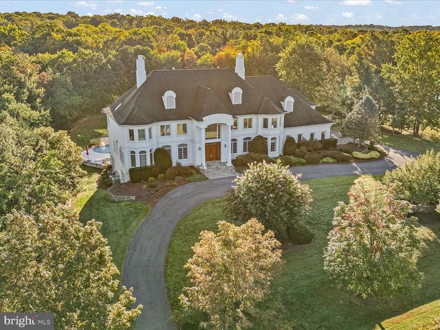 12709 GREENBRIAR RD, Potomac, MD 20854