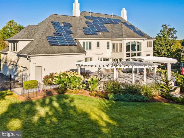 12709 GREENBRIAR RD, Potomac, MD 20854